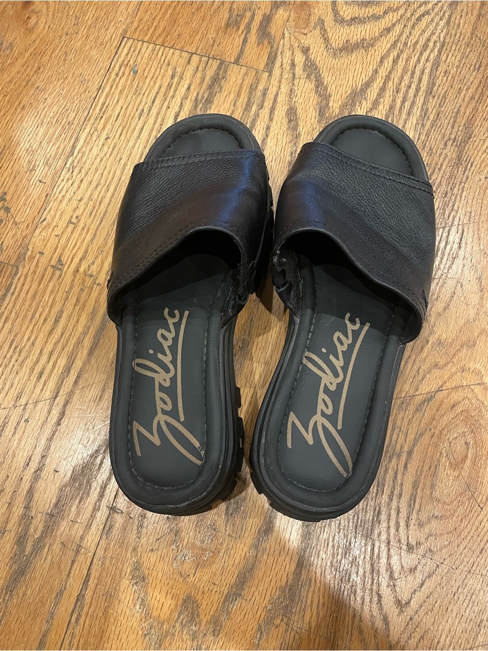 Zodiac Black Leather Chunky Slip-On Platform Sandals Size 8